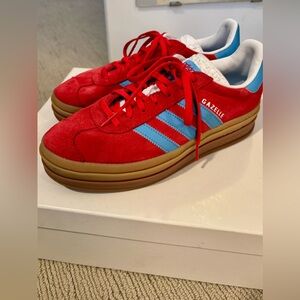 Adidas women’s size 8.5 Gazelle Sneakers